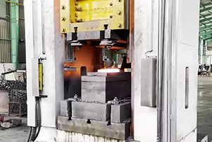 伺服螺旋壓力機 伺服螺旋壓力機